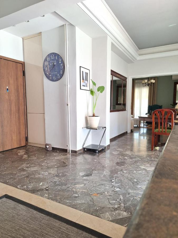 Large 1 Bedroom Penthouse With Large Terrace Athens Exterior photo