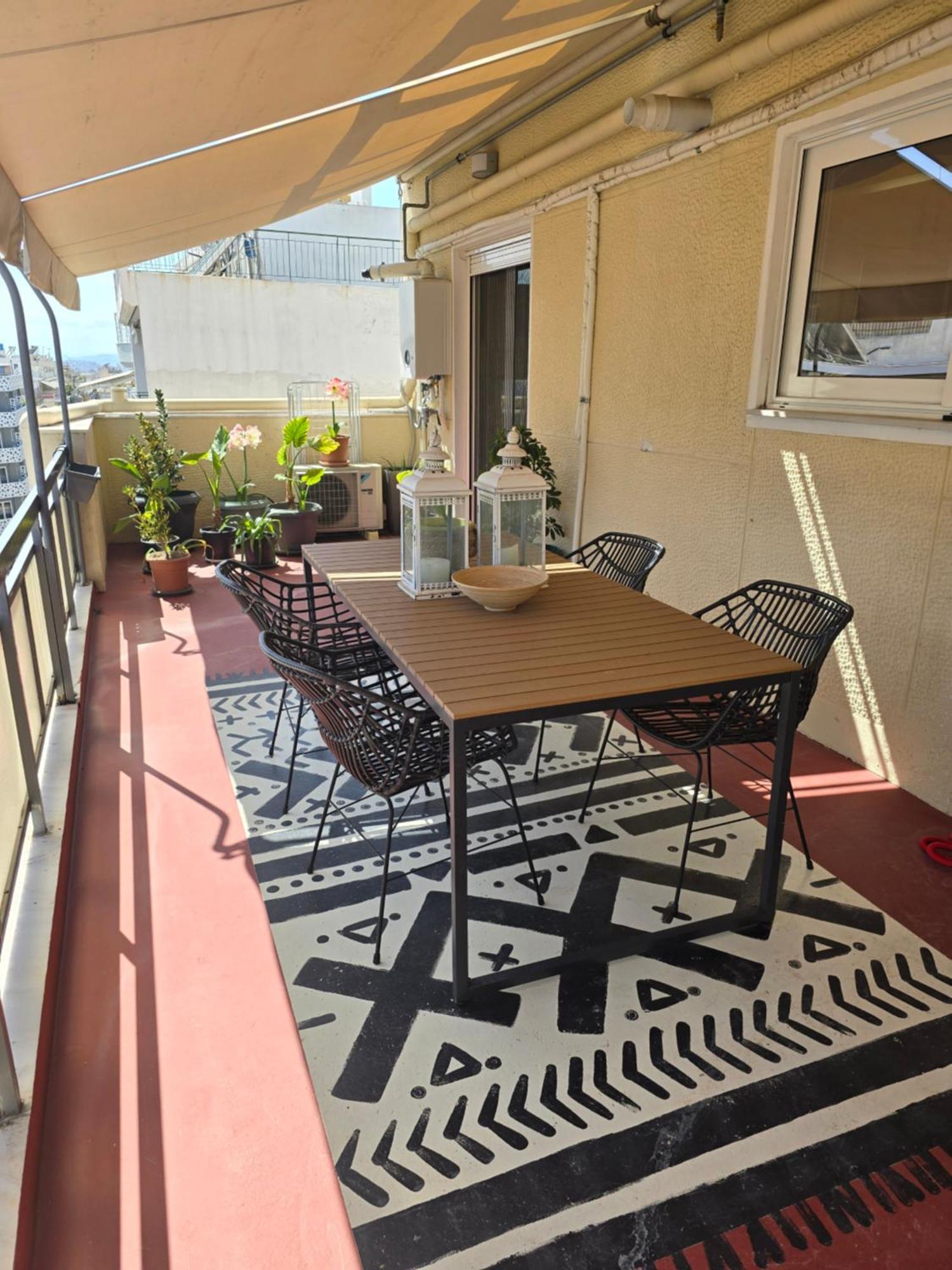 Large 1 Bedroom Penthouse With Large Terrace Athens Exterior photo